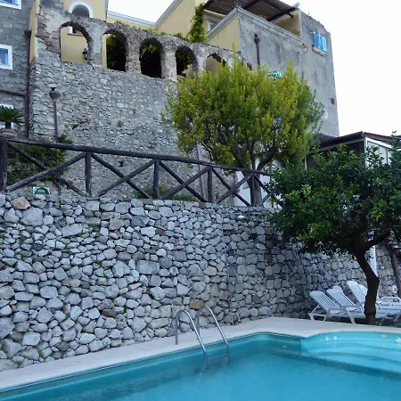 Sleeps 4 Pool Wifi شقة