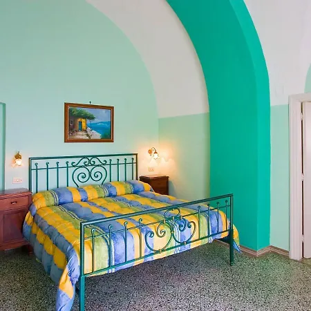 Appartement Sleeps 4 Pool Wifi